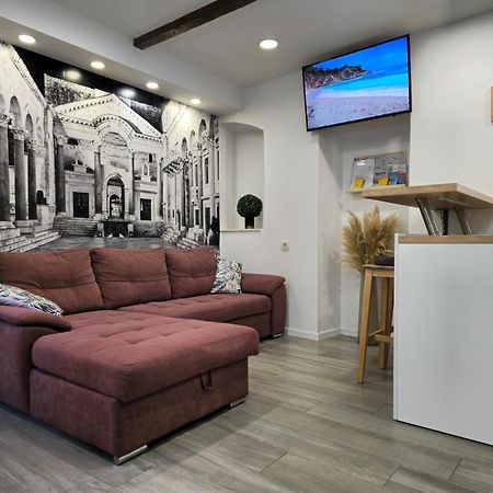 Palace Apartment Split Ngoại thất bức ảnh