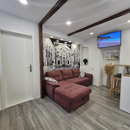 Palace Apartment Split Ngoại thất bức ảnh