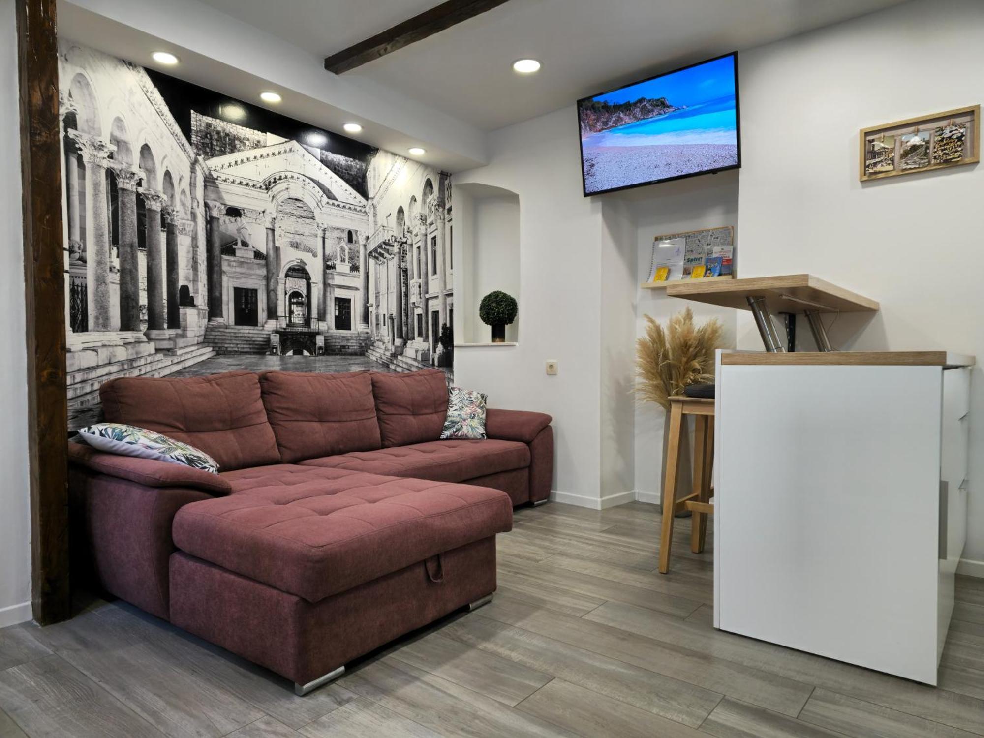 Palace Apartment Split Ngoại thất bức ảnh