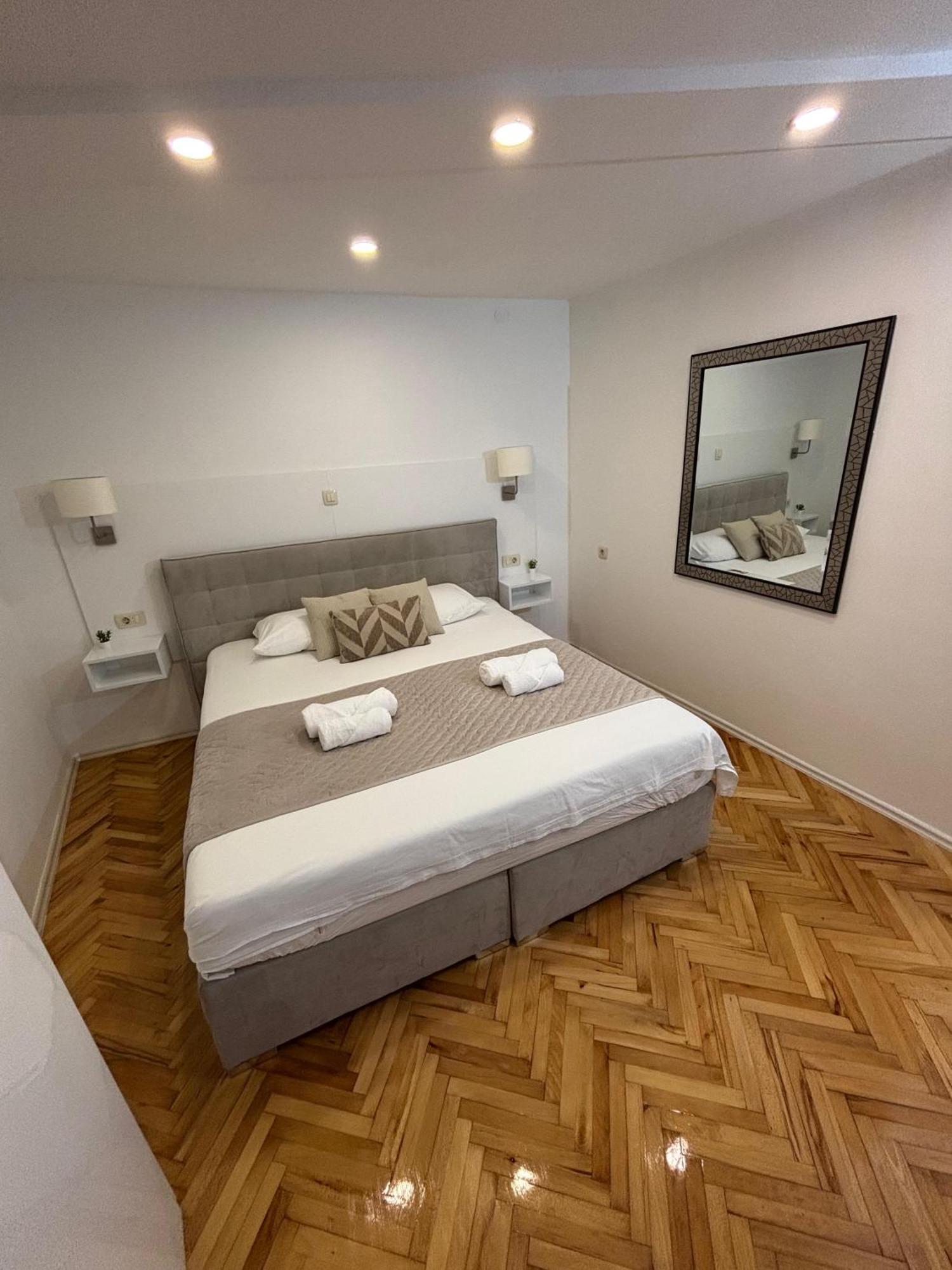 Palace Apartment Split Ngoại thất bức ảnh